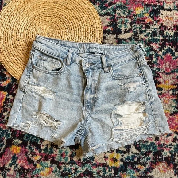 American Eagle Strigid Denim Mom Short Distressed Womens 4 Blue - Picture 4 of 9